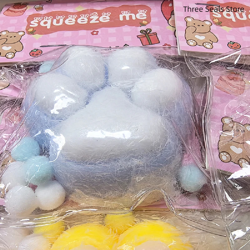 Squeeze Cat's Paw with Fur Str - Electronics Latest Gadgets recensione e prezzo